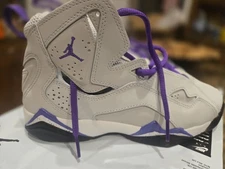 Air Jordan True Flight Light Base Grey Whit Black Purple VENOM size 5Y