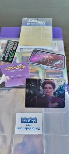Vintage Star Trek Voyager Collector Cards - Picture 9 of 16