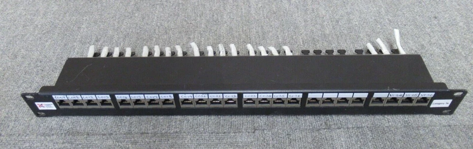 Connectix 24 port Cat5e 1U 19" Ethernet RJ45 Patch Panel black - Image 2 of 4
