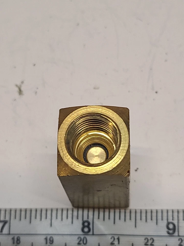 Parker 1/4" Pneumatic Check Valve 339 Series , Model No. 003399006 - Image 2 of 4