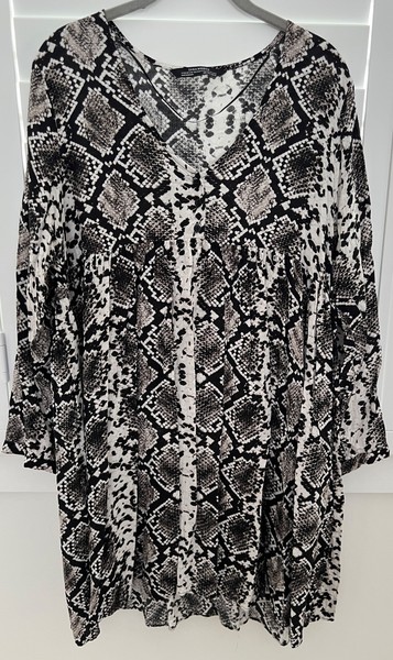 ZARA Animal Snakeskin Print Baby Doll Dress with pockets, Multicolour Size L EUC