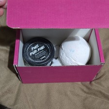 Lush Rub Rub Rub Shower Scrub & Bath Bomb Gif...