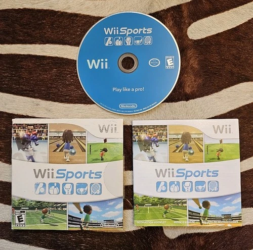 New Listing2006 Nintendo Wii Sports Video Game with Sleeve & Disc And Manual