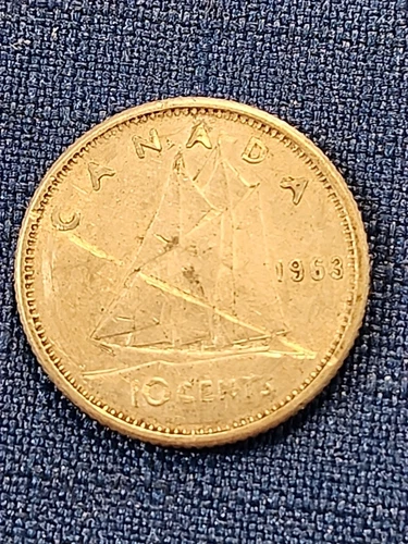 1963 Canada 10 Cents - Elizabeth II - Extremely Fine (XF) KM#51 80% Silver - C50
