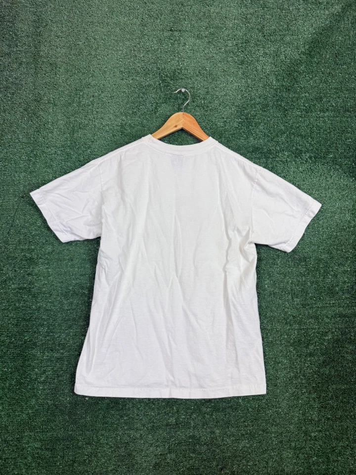 Camiseta Vintage Flying Coffin Branca Masculina Tamanho Médio Estampa Gráfica EUA - Imagem 4 de 4