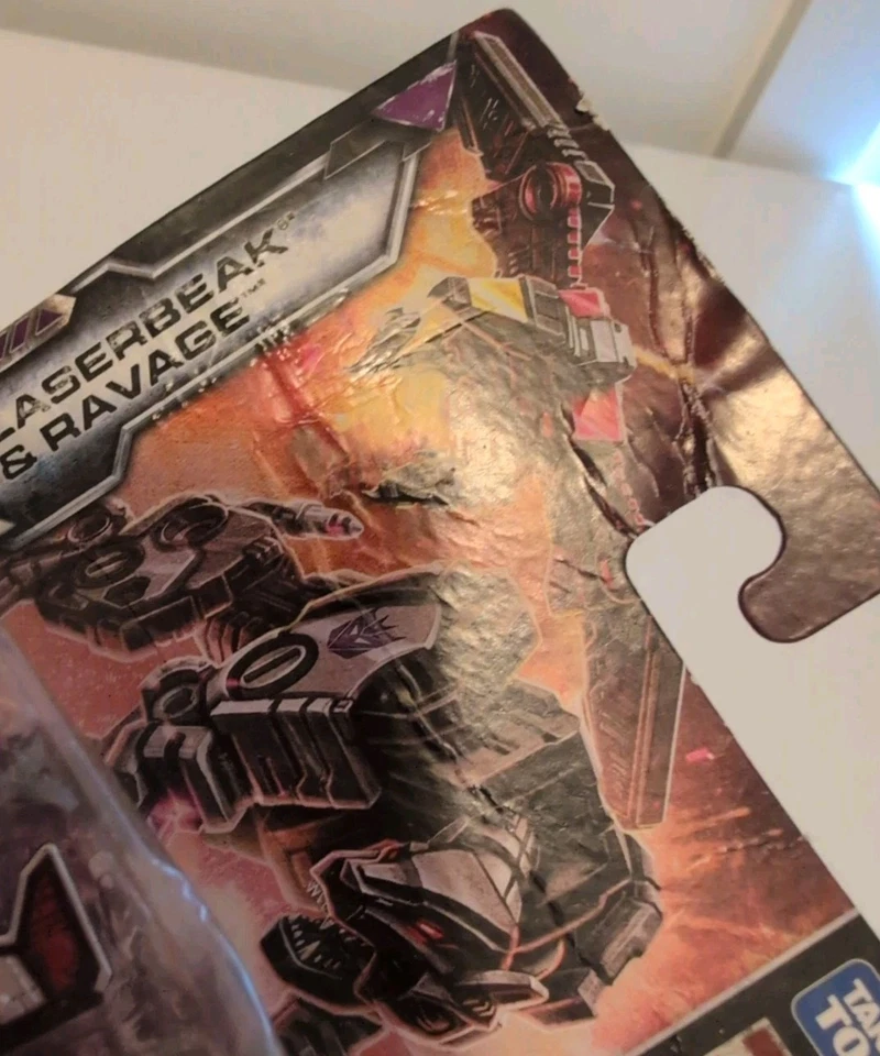 Transformers Siege War For Cybertron Laserbeak & Ravage Damaged Card - Image 3 of 4