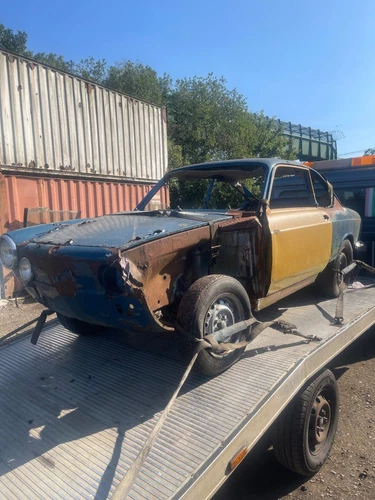 1969 fiat 850  sports Barn find classic been sat for a long long time - Picture 1 of 8