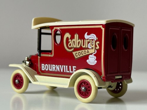 Classic Car Ford Model T American Delivery Van Model Diecast Toy 1:64-1:72 Scale - Picture 222 of 232