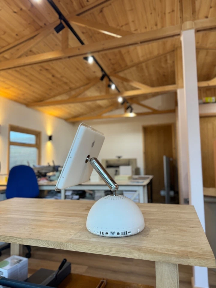 Boxed & Immaculate Condition Apple iMac G4 15" 1GHz PowerPC Model 6,3 2003 - Image 2 of 4