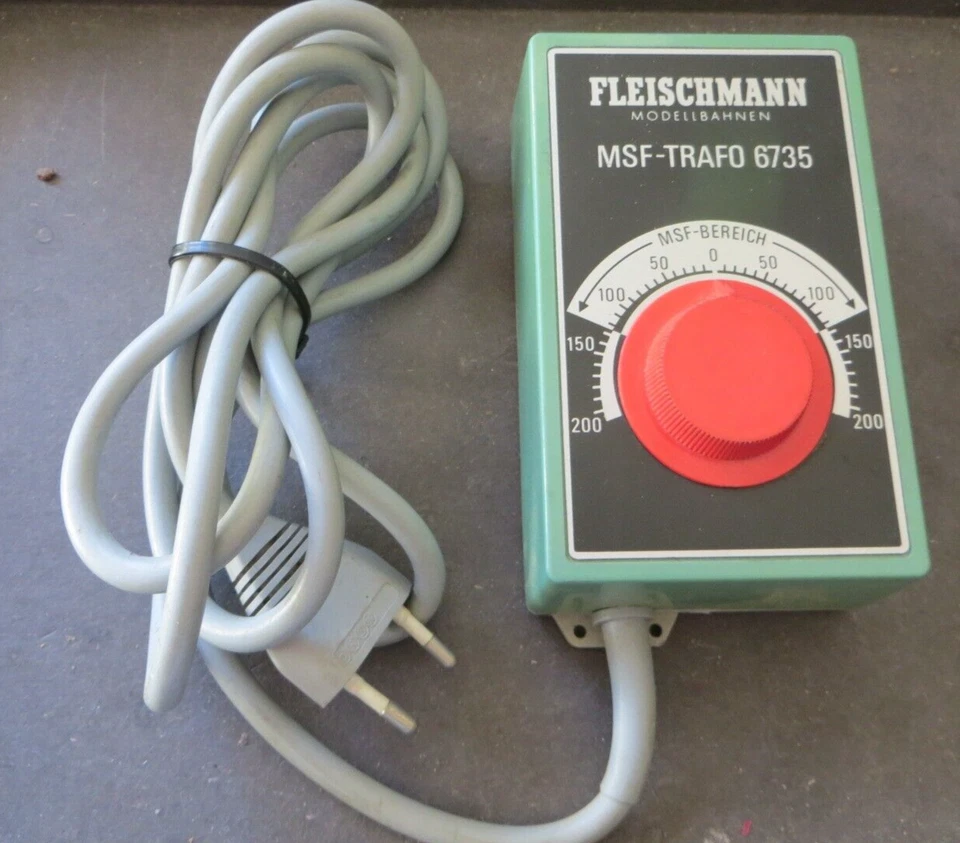 Fleischmann MSF-Trafo 6735 50/60Hz 7,5VA 220 V gut