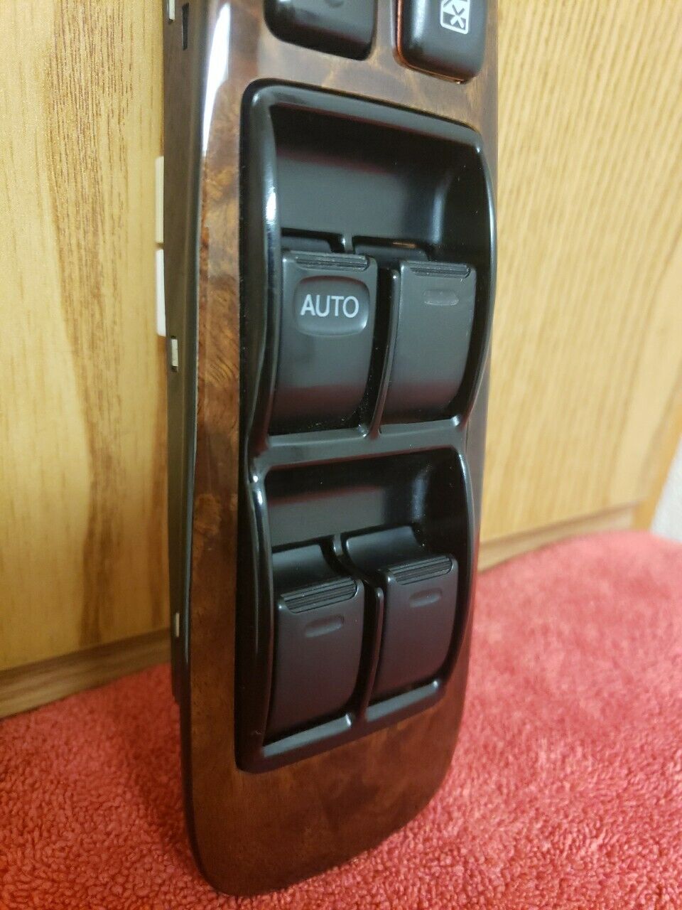 Picture 4 of 9