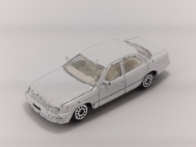 Zee Toyota Celsior Sedan D114 White (Lexus LS 400) 1/64 Scale Used