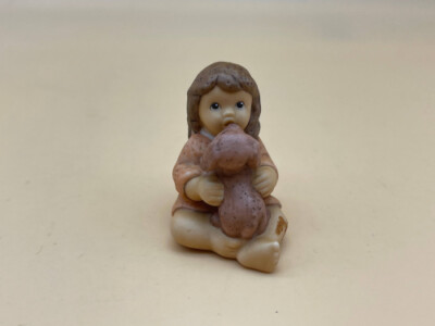  Goebel Figur Nina Marco 4 cm.- 1 Wahl. Top Zustand  