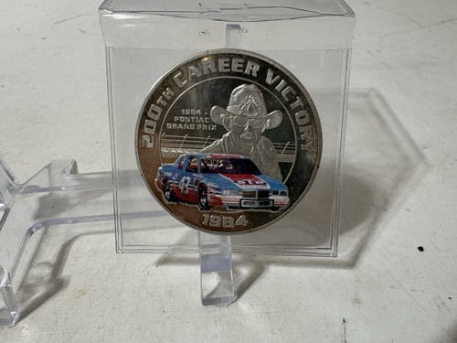 Richard Petty 1984 NASCAR 200th Career Victory The King Proof Coin - Picture 9 of 11