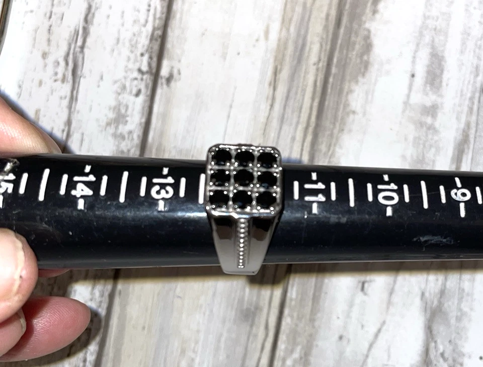 ANILLO TAILANDÉS ESPINELA NEGRA ACERO INOXIDABLE HOMBRE (TALLA 12) - 1,90 ctw Foto 3 de 4