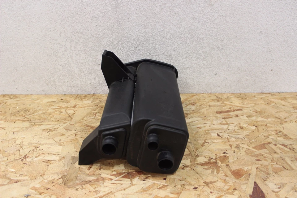 L0835 2006-2009 Land Rover Range Rover Evaporator Vapor Charcoal Cannister OEM  - Image 3 of 4