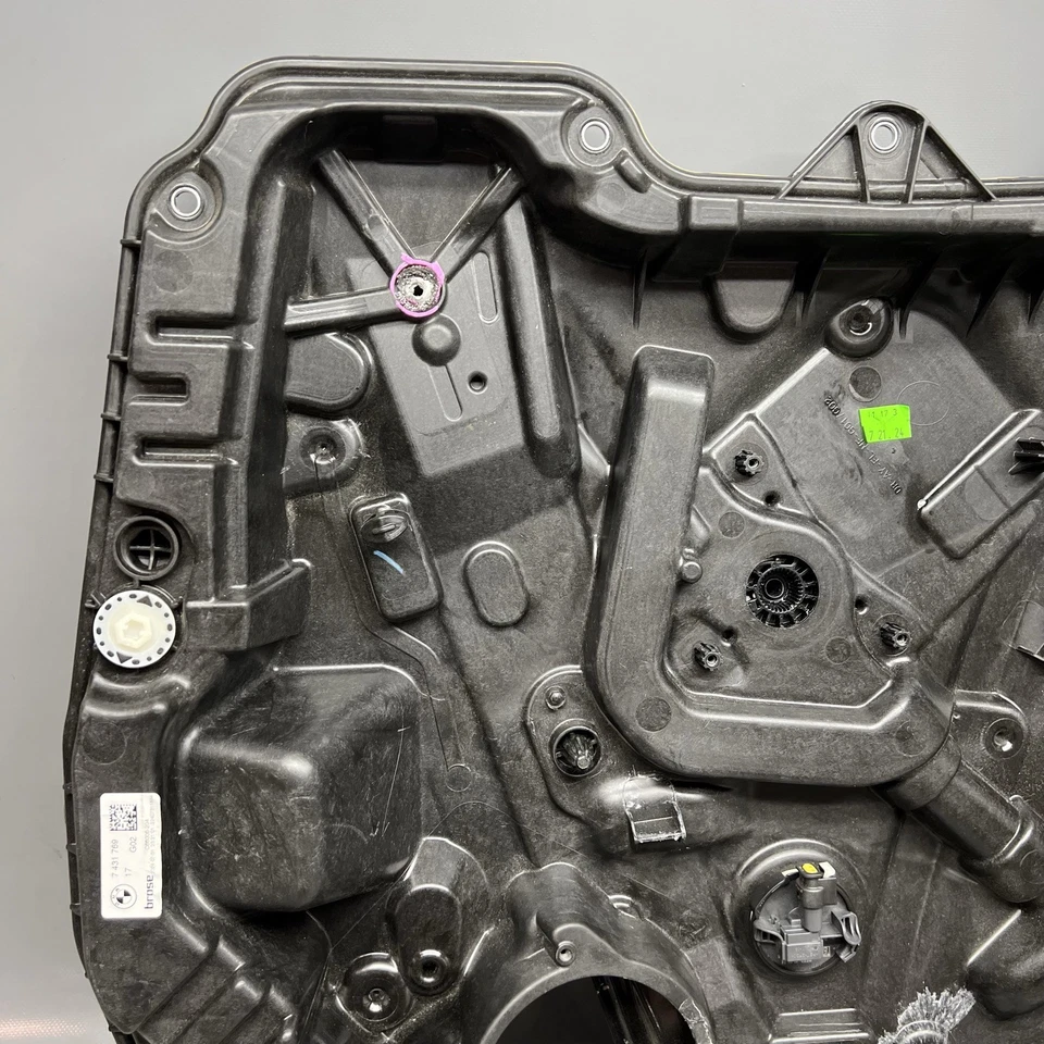 BMW X4M WINDOW REGULATOR LEFT FRONT 2019 2020 2021 2022 2023 OEM 7431769 - Imagem 2 de 4