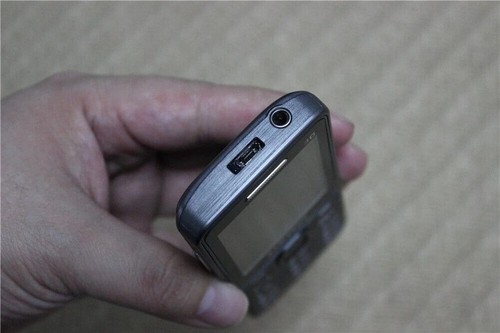 Original Samsung S5610 Bluetooth 5MP 2.4 3G GSM Unlocked MP3 Player CellPhone - Picture 6 of 10