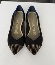 Rothy  s The Point Black/Gold Embroidered Cap Toe Flats Women  s Size 6 Retired