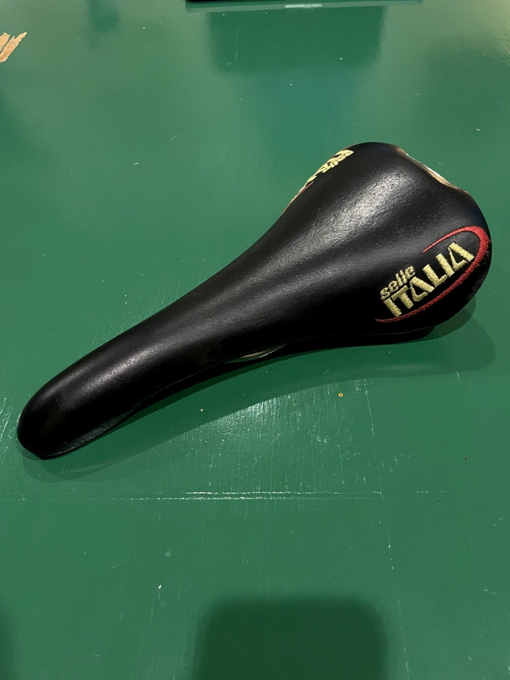 Selim de titânio Selle Italia Flite com traseira bordada, vintage MTB/Estrada - Imagem 2 de 4