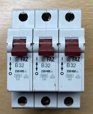 Klöckner Moeller FAZ-B32 Sicherung  Leitungsschutzschalter 32A,10kA,1-polig. 