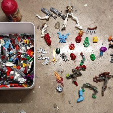 LEGO BIONICLE and lego Knights Kingdom Bulk L...