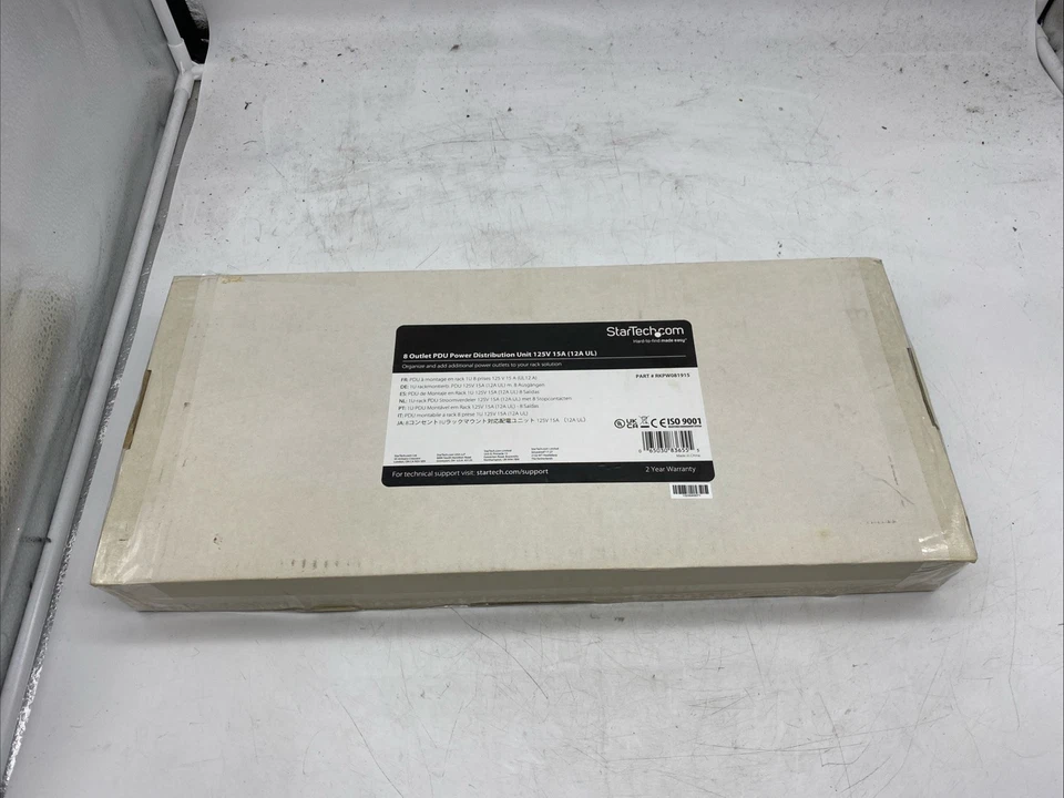 StarTech Power Distribution Unit 125V RKPW081915 19in 1U Rackmount 8 Outlet PDU - Image 3 of 3