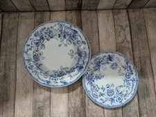 Clifton by Spode Laura Ashley Rimmed Pasta 9" and dessert plate **PLEASE READ