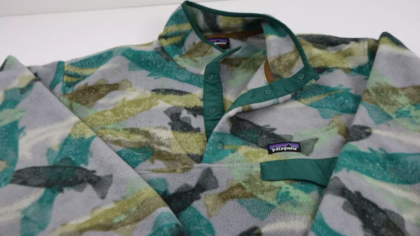 patagonia trout tails baggy synchilla snap-t fleece coat fish jacket
