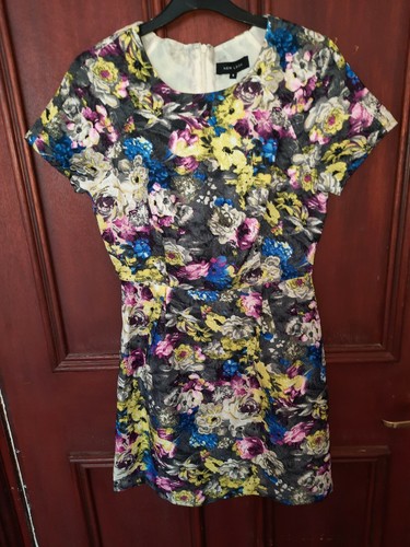 New Look colourful floral dress - Picture 2 of 3