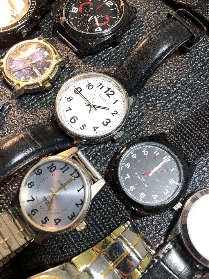 Lote de (21) relojes Timex Q, Armitron, Embajada, Carro piezas de reparación no probadas para hombre Foto 4 de 4