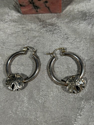 PENDIENTES AROS DE PLATA ESTERLINA CON DETALLES DE DÓLAR DE ARENA 1,25" - Imagen 1 de 3