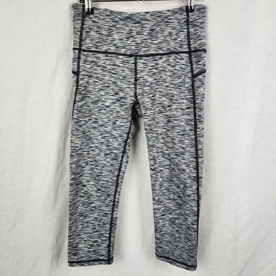 GapFit Size S Leggings Capri Cropped Grey Yoga Bohemian Fitness 26" Waist 