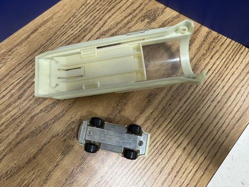 Matchbox No 49 Triumph - 406606 - Vintage 1982 Glo-Racers w/ Launcher Lesney - Picture 5 of 8