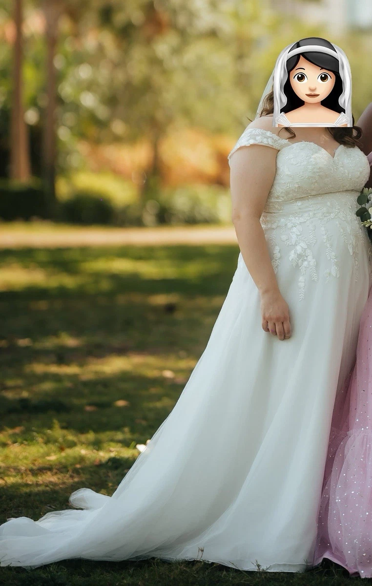 navy blue dress for baby girl Traditional and Timeless: David's Bridal Wins With Both