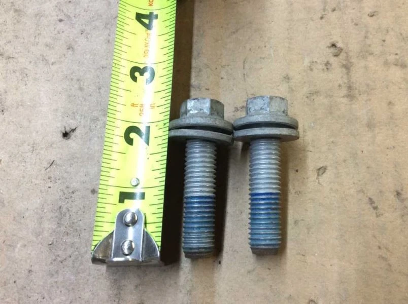 16 17 2016 2017 FORD EXPLORER PINZA DE FRENO TRASERO SOPORTE PERNOS DE MONTAJE Foto 2 de 4