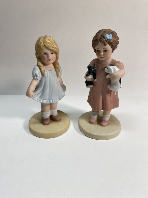 Bessie Pease Gutmann Figurines Set Of (2) Goldy Locks , Friendly Enemies As Is