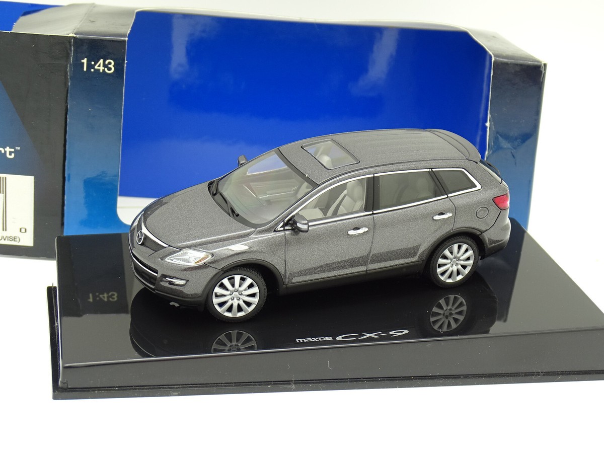 オートアート　1/43 Amazon | 【極美品】AUTOart オートアート 1/18スケール Nissan