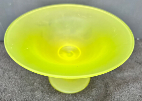 Tiffin Glass Vaseline Canary Satin Twist Stem Bowl Flared Rim ca 1920 (Glows) - Picture 7 of 9