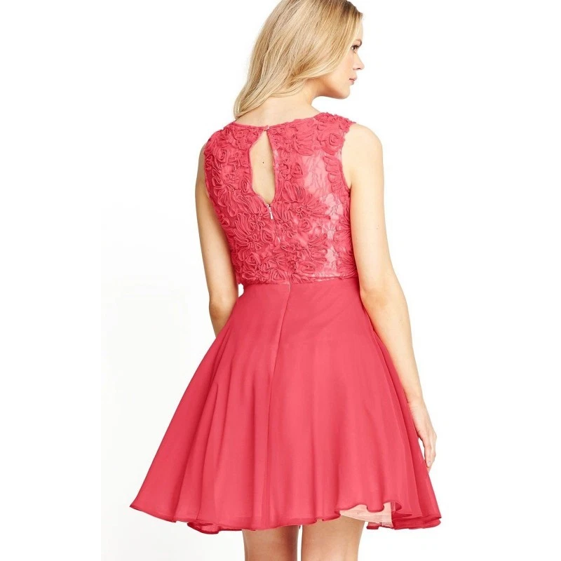 Short coral deals prom dresses