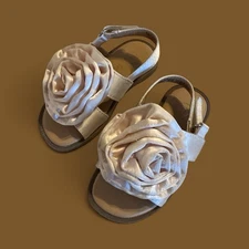 Cat & Jack Pearl Tan Girls Sandals Big Flower Size Toddler 5-