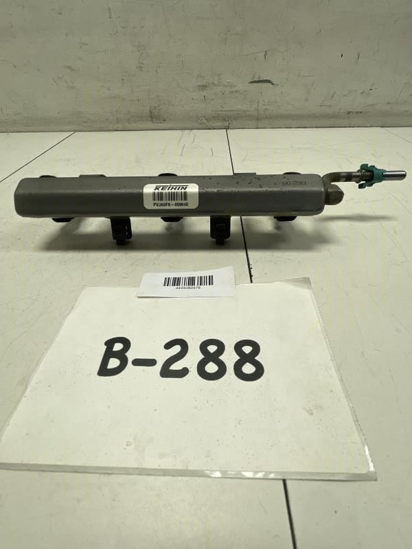 Mi様 2006 HONDA RIDGELINE 3.5L FRONT FUEL INJECTOR RAIL W
