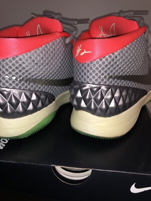 kyrie 1 yeezy