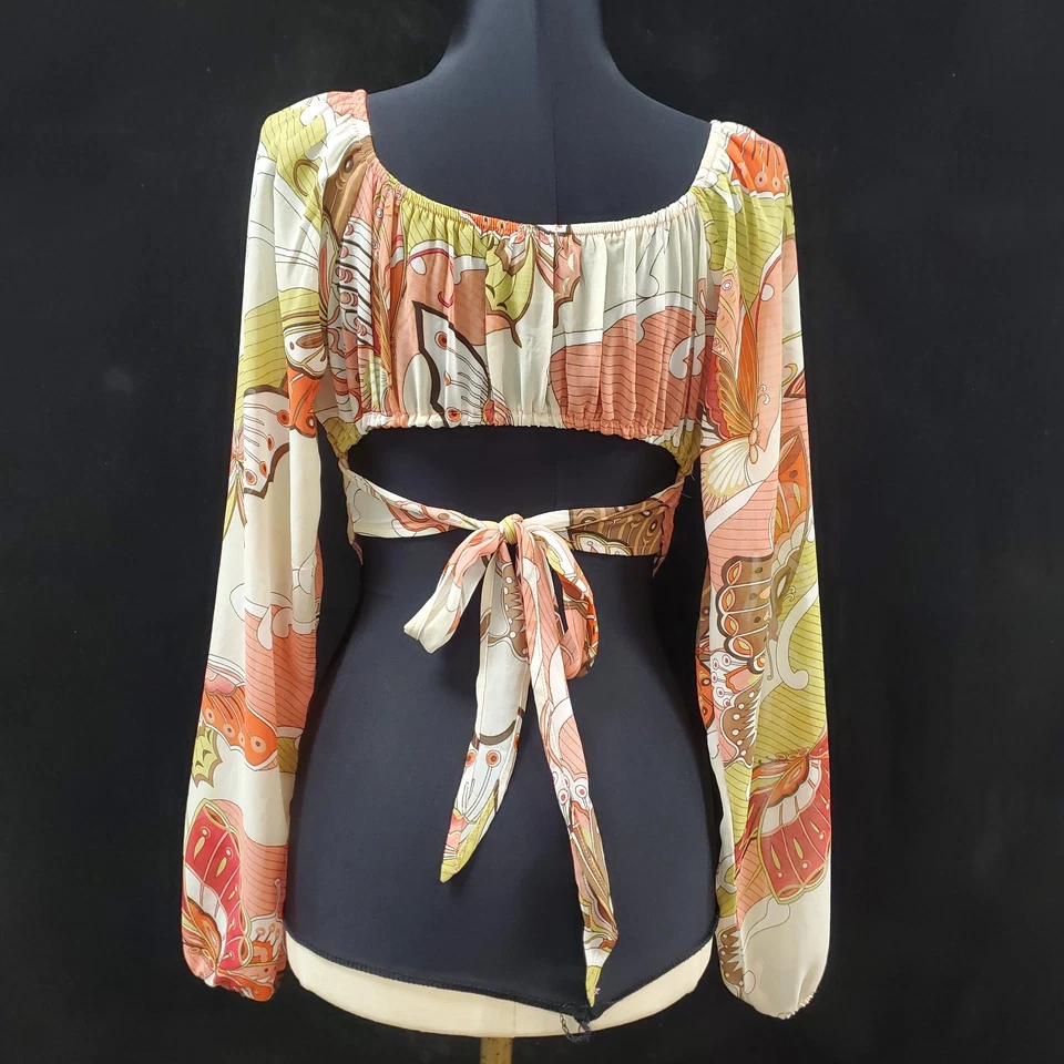 Babydoll recortado vintage Rue 21 para mujer Y2K mariposa top talla S coqueta hada Foto 3 de 4