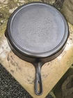 Vintage Griswold #9 Slant Logo Cast Iron Skillet 710D
