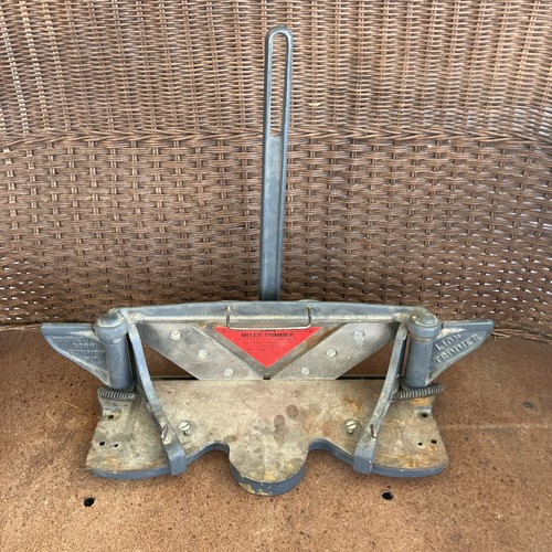 Vintage Lion Miter-Trimmer 45°-90° Pootatuck Corp.