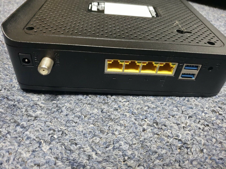 SMC Networks D3G1604W-033-NA DOCSIS 3.0 Data Gateway Modem - Image 3 of 4