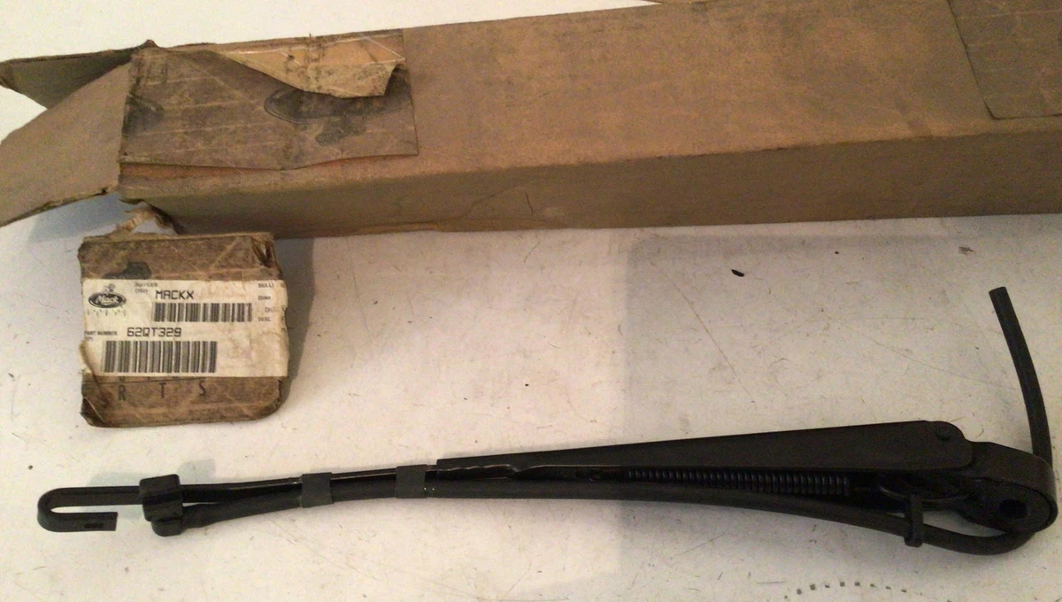 GENUINE MACK OEM LEFT HAND WIPER ARM 62QT329—-25109820 NEW NOS | eBay