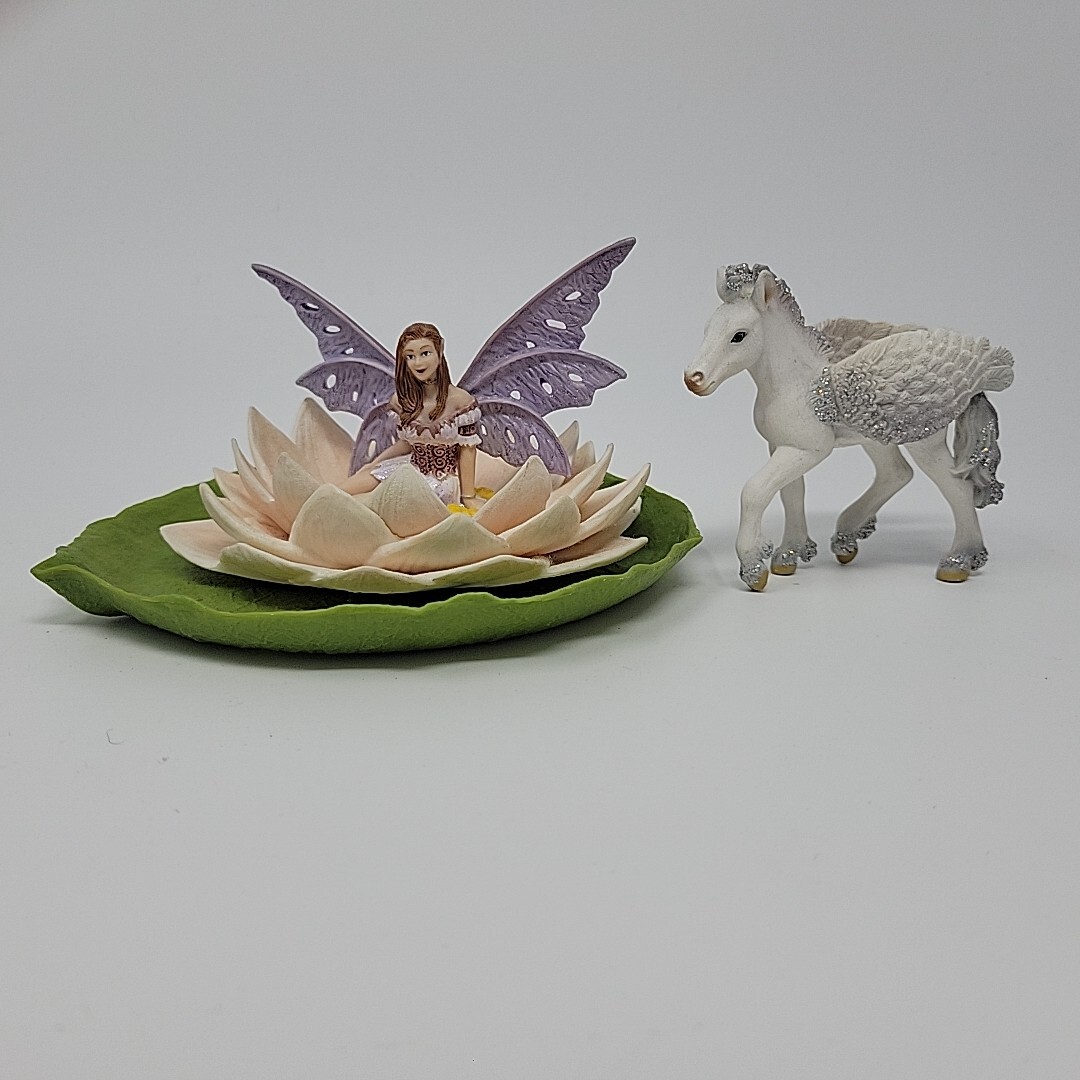 Schleich Elfen Fairy Faerie Figure Set Water Lily Pad Fantasy with