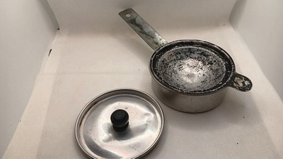 VINTAGE Small EGG POACHER PAN 3 Piece Aluminum Pan Black Handle on Lid